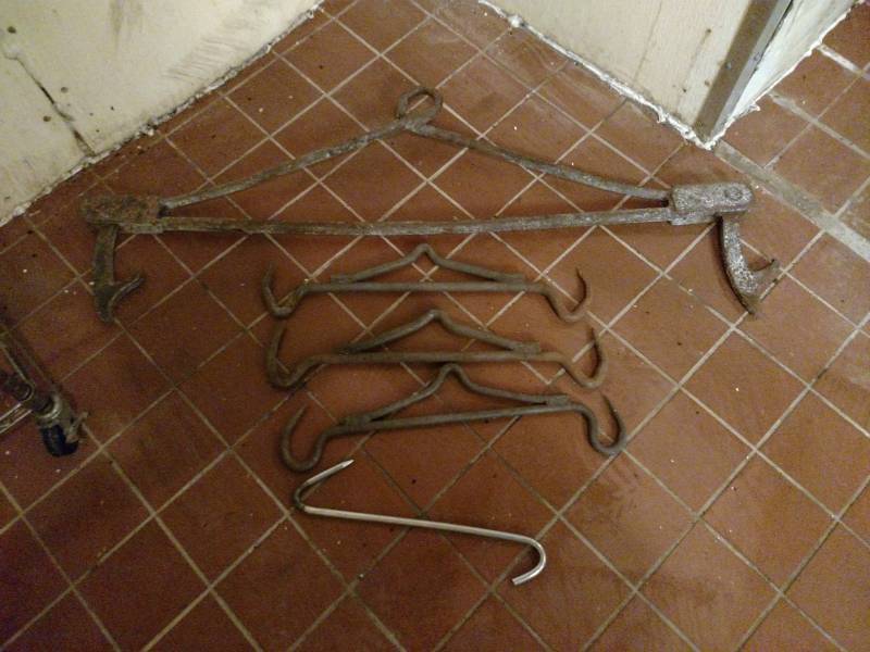 lot 81 image: (5) Asstd Meat Hooks...