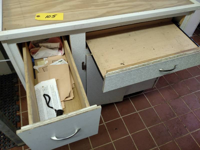 lot 105 image: Rolling Cabinet, 40x25x34...