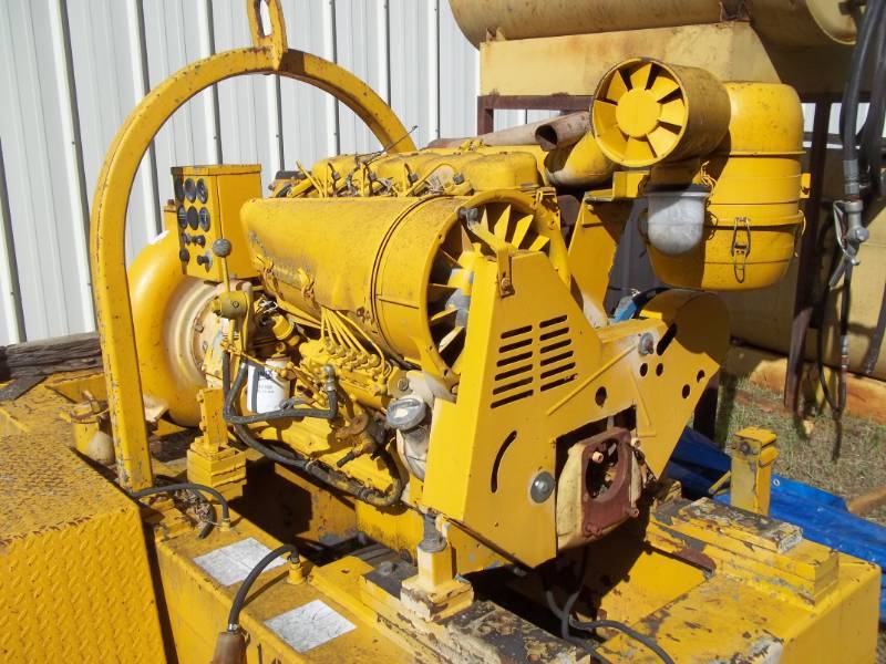 lot 10 image: Deutz Water Pump