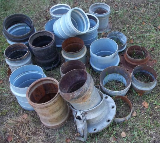 lot 19 image: Large Pipe Fitting