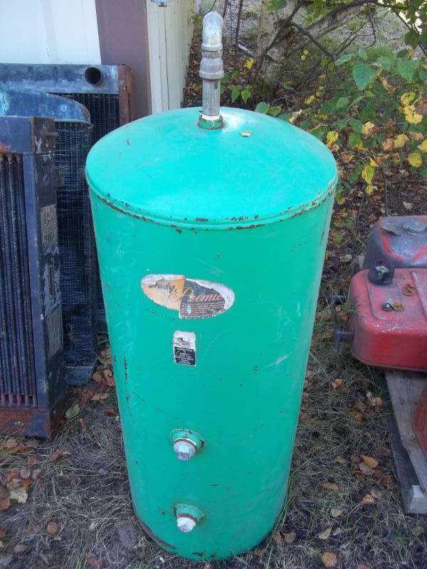 lot 21 image: Water Tank