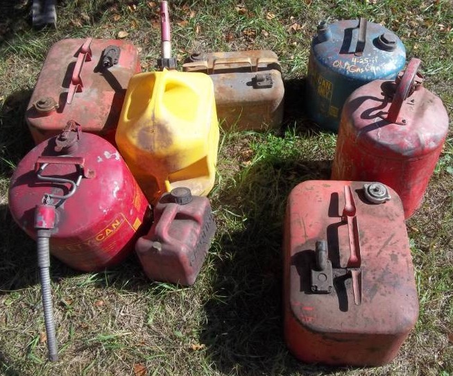 lot 26 image: Fuel Canisters