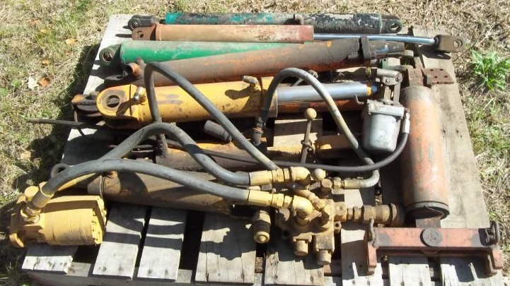 lot 27 image: Hydraulic Pumps, Control, and Rams