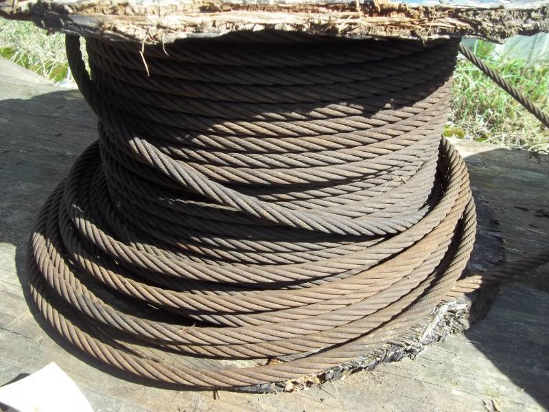 lot 34 image: Metal Cable