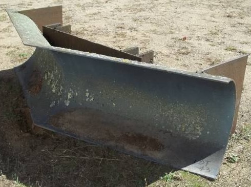 lot 43 image: Heavy Gauge Steel V Plow Attachment