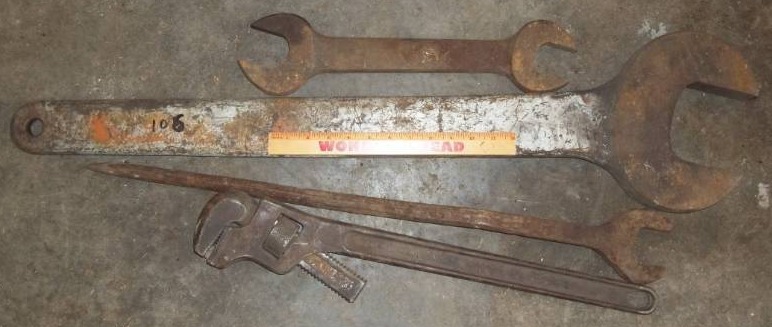 lot 106 image: Misc Large Wrenches