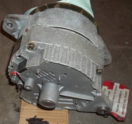 lot 107 image: 6-71 Detroit Diesel Alternator