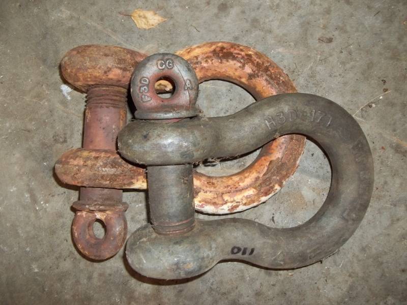 lot 110 image: Clevis  Anchor Shackles