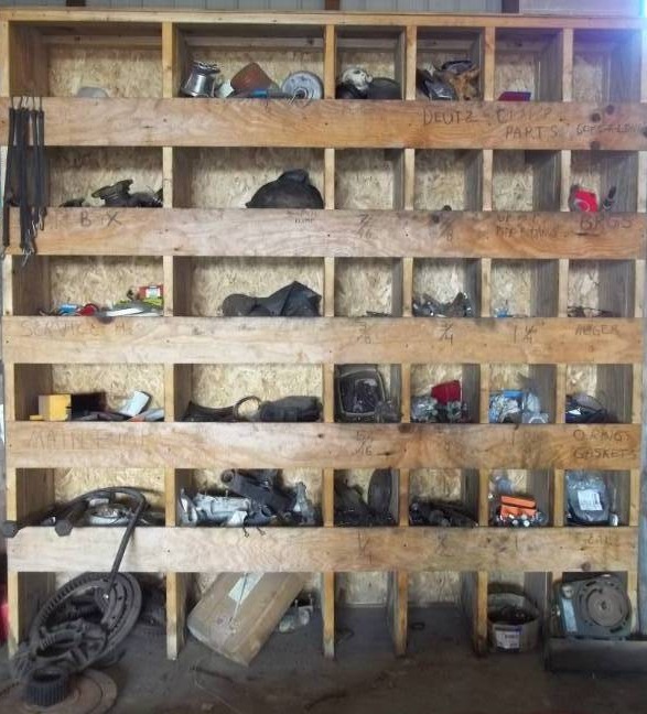 lot 179 image: Misc Garage Items