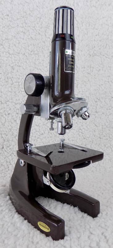 lot 5 image: Used Vintage Jason Deluxe 1200x Zoom Model 707 Microscope