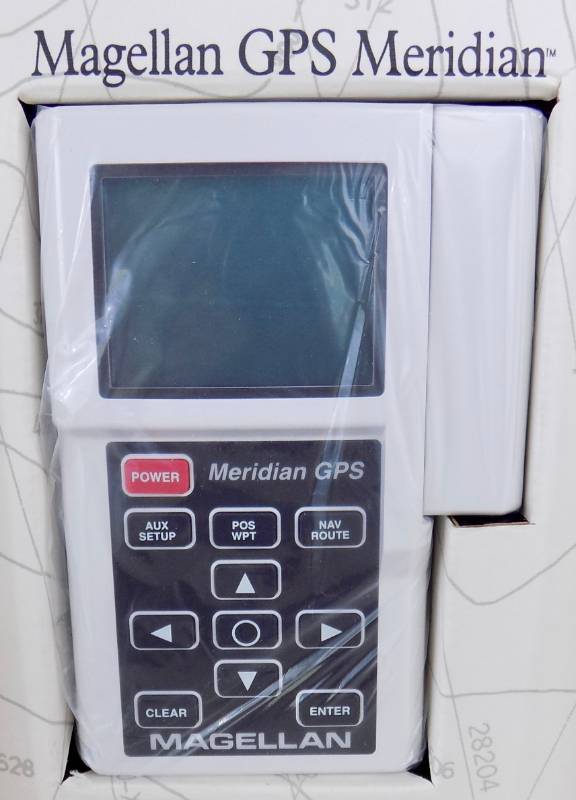lot 6 image: Vintage Magellan GPS Satellite Navigator  Bag
