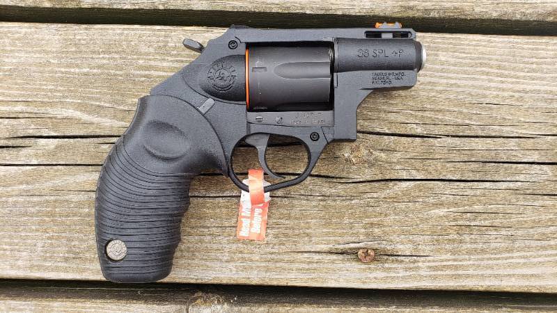 lot 16 image: Brand New in Box Taurus M85 Protector .38 Special P Revolver