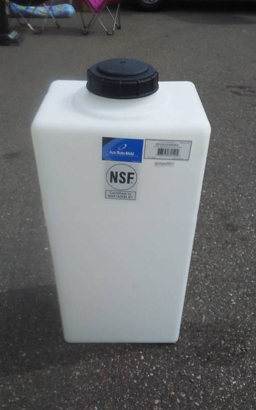 lot 2 image: NSF 20 Gallon Tank