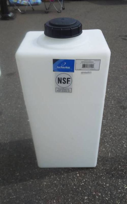 lot 3 image: NSF 20 Gallon Tank