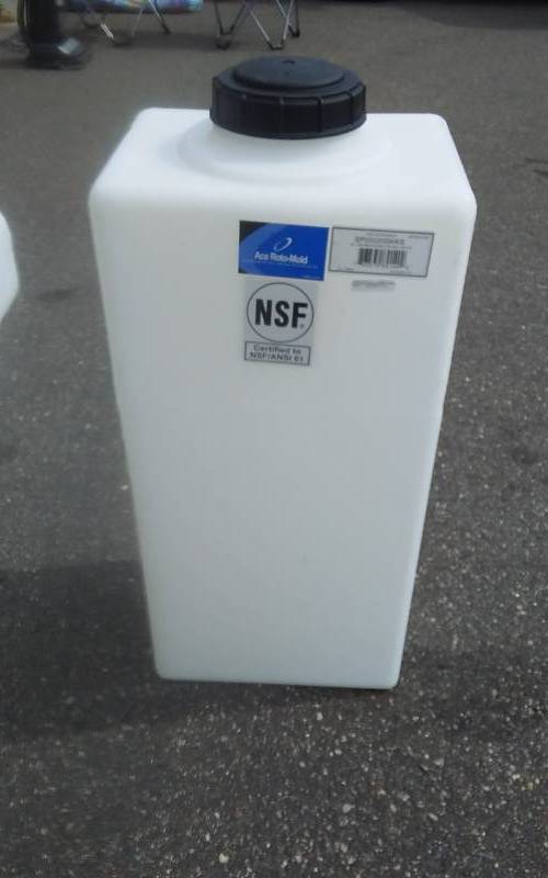lot 5 image: NSF 20 Gallon Tank