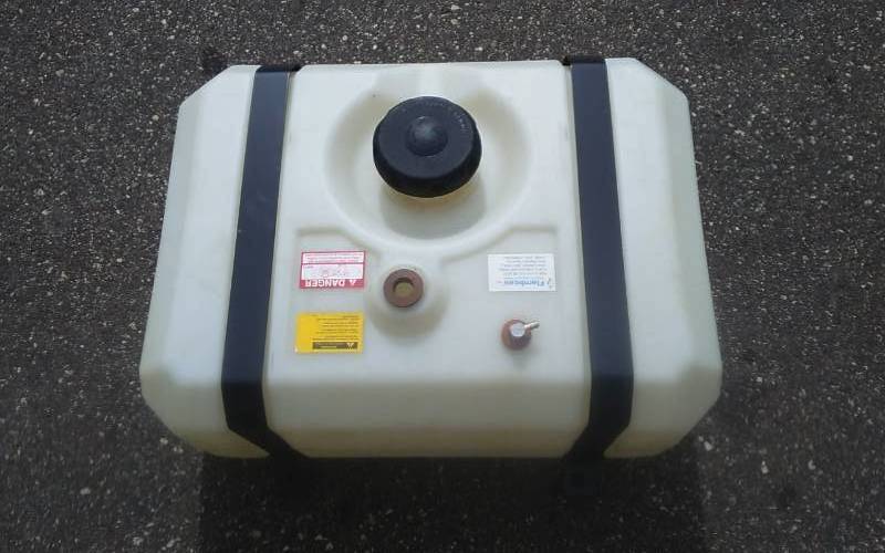 lot 7 image: Flambeau Fuel Tank With Straps
