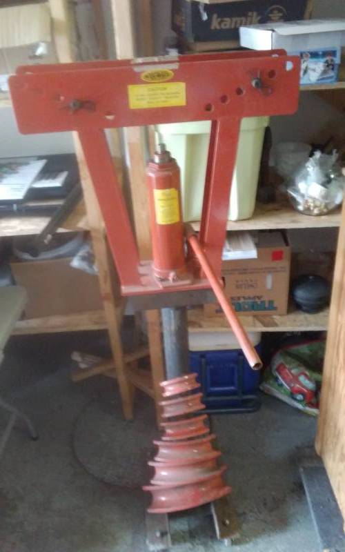 lot 15 image: Wel-Bilt Tubing Bender On Home Made Stand