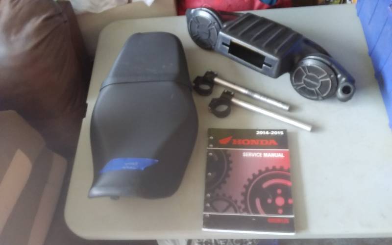 lot 23 image: Honda GROM Seat & Service Manual, Rocket Handle Bars, Old Motorcycle Radio Mount
