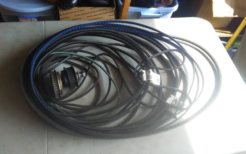 lot 36 image: Large Lot Of Assorted Belts