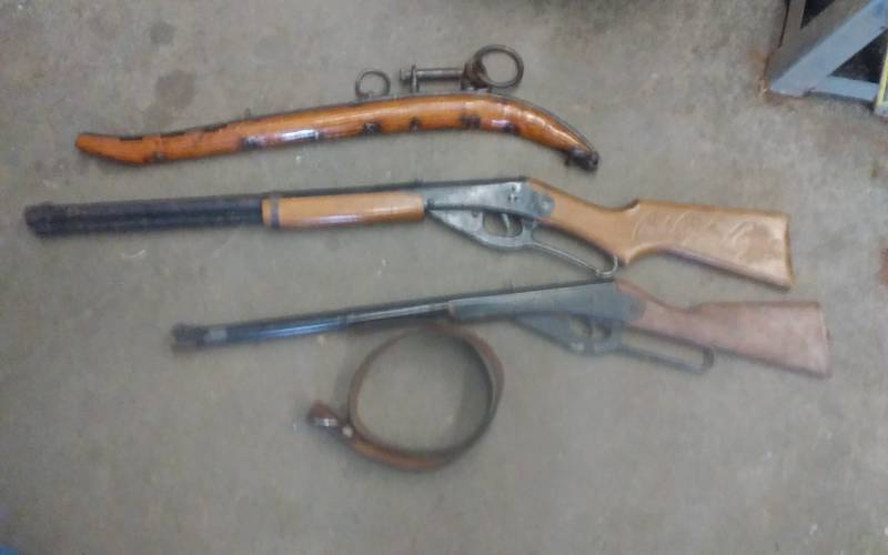 lot 76 image: 2-Vintage Red Ryder BB Guns, Leather Belt With Buckle, 1-Horse Hame