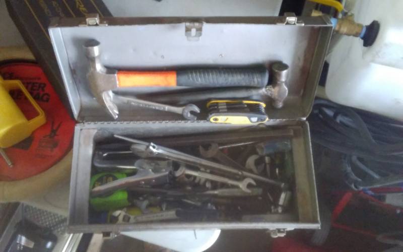 lot 82 image: Craftsman Tool Box With Assorted Hand Tools