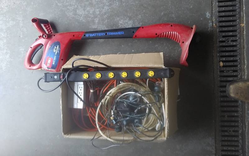 lot 84 image: Extension Cords, Multi Plug, Garden Lights, Toro Cordless Trimmer