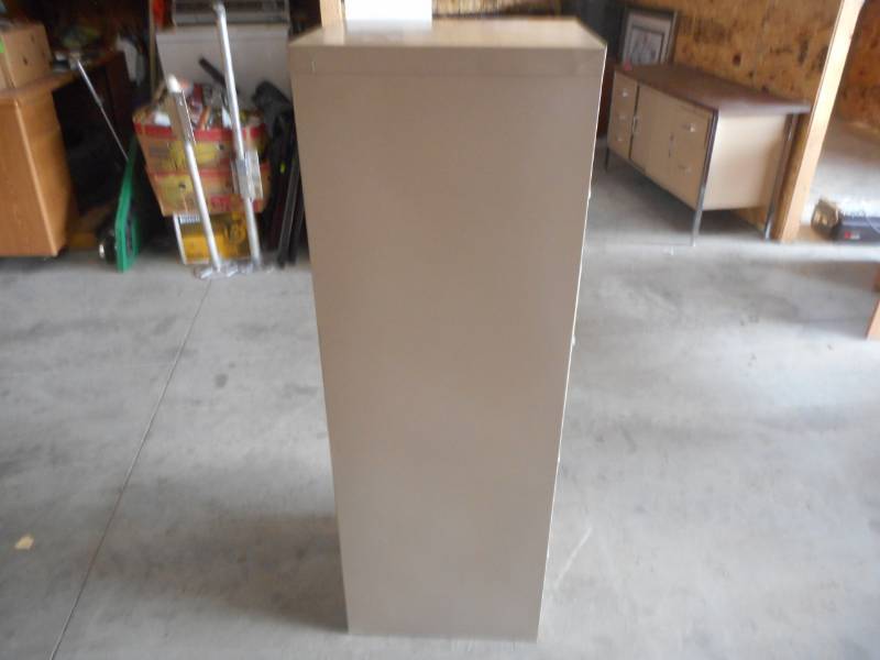 3-Drawer File Cabinet