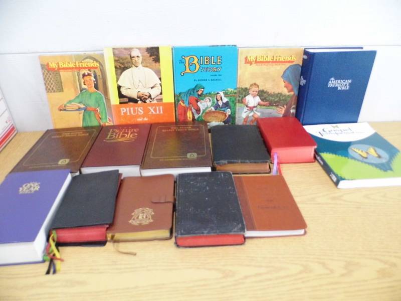 Bibles - Religious Books