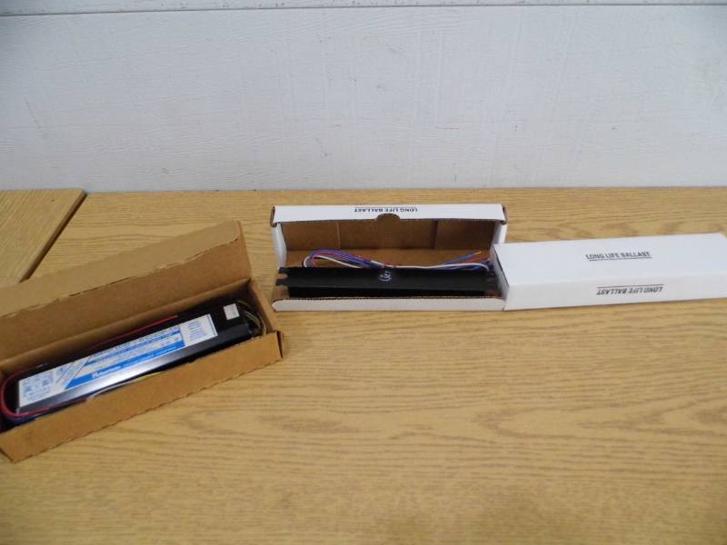 Lot of 3 Ballasts
