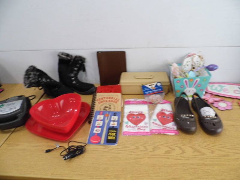 Shoes - Boots - Dcor
