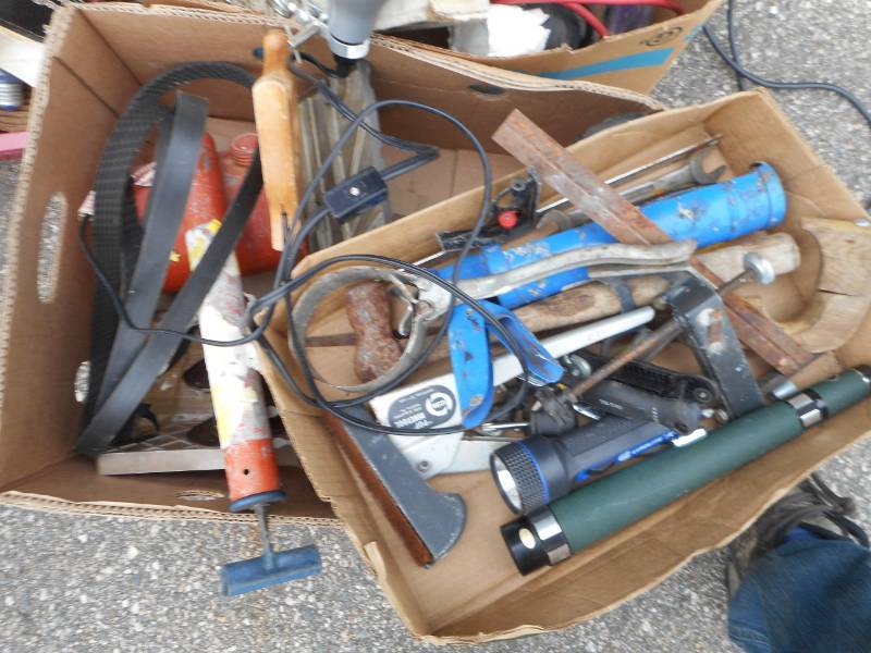 lot 20 image: Misc. HardwareTool Lot
