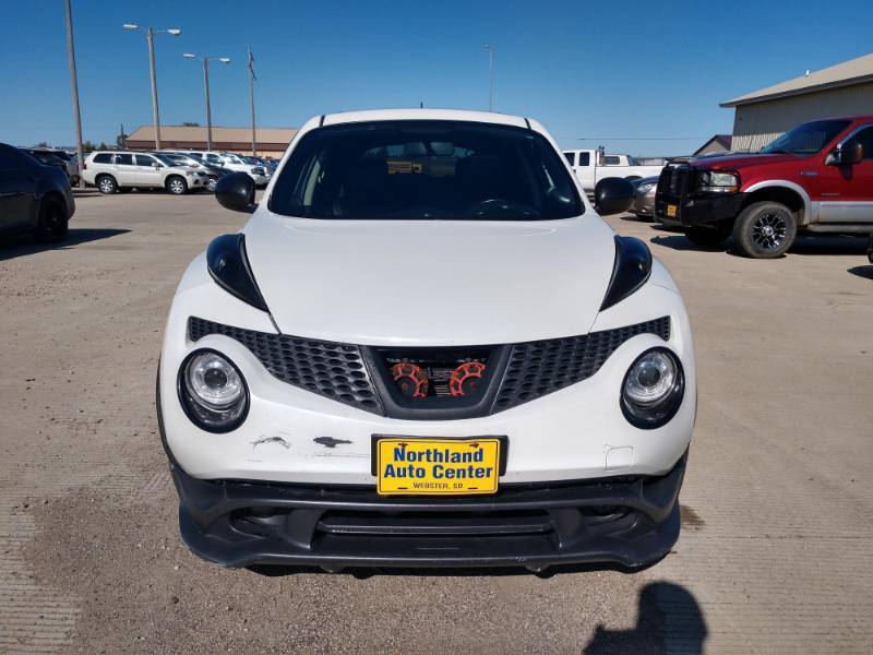 lot 4 image: 2013 Nissan Juke SL 4WD Turbo