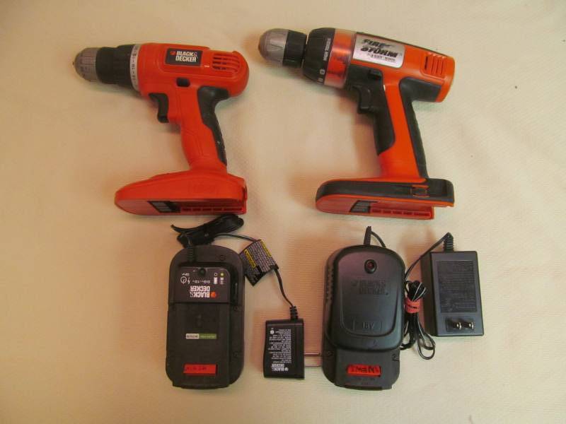 lot 9 image: Black and Decker cordless drilldrivers