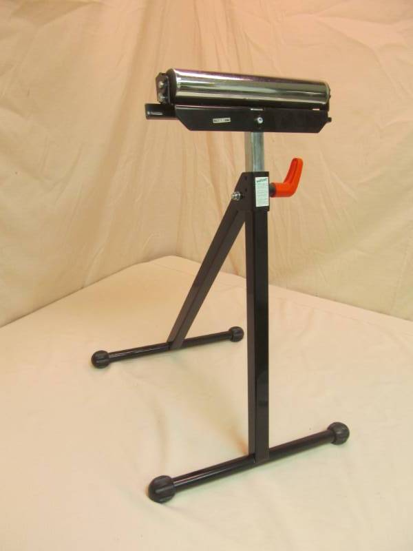 lot 33 image: Wolfcraft adjustable support stand