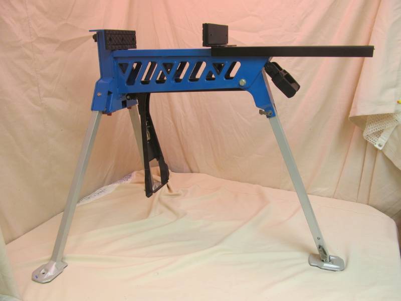 lot 38 image: Jawzilla