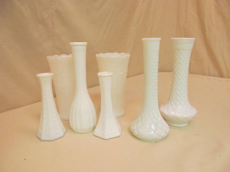 lot 74 image: milk glass vases