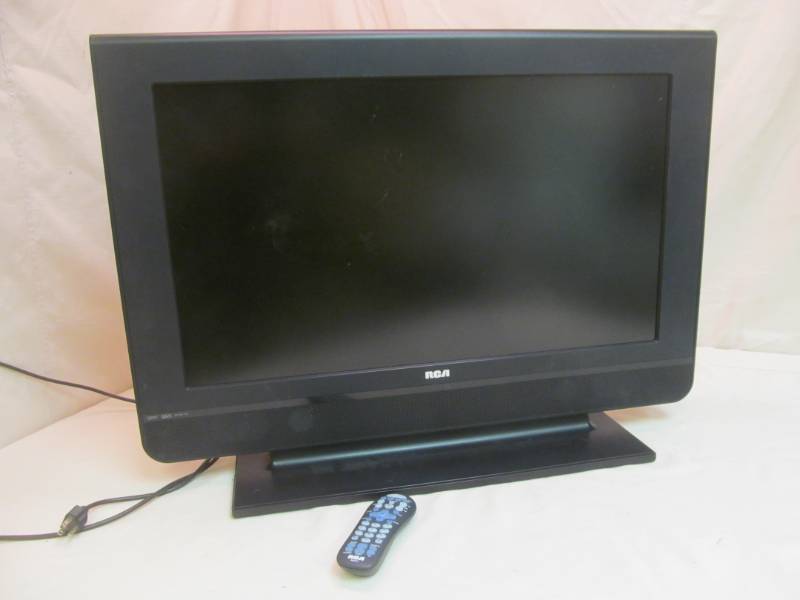 lot 78 image: RCA TV