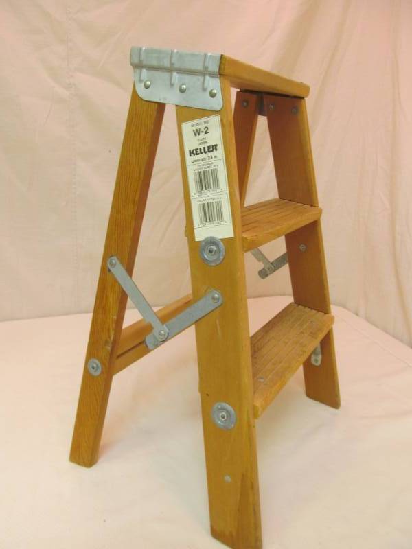 lot 84 image: Keller step ladder