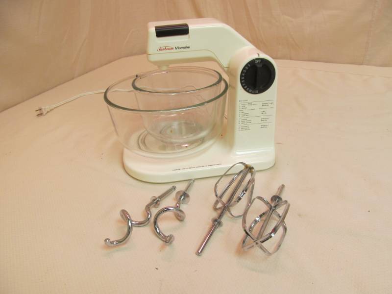 lot 90 image: sunbeam mix master