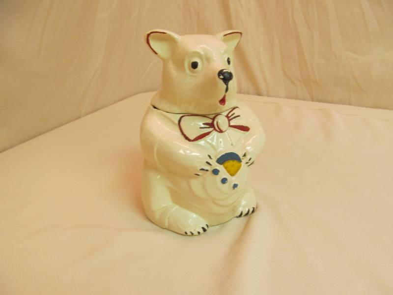lot 91 image: vintage McCoy cookie jar