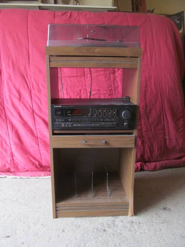 lot 119 image: stereo and stereo cabinet ,turntable