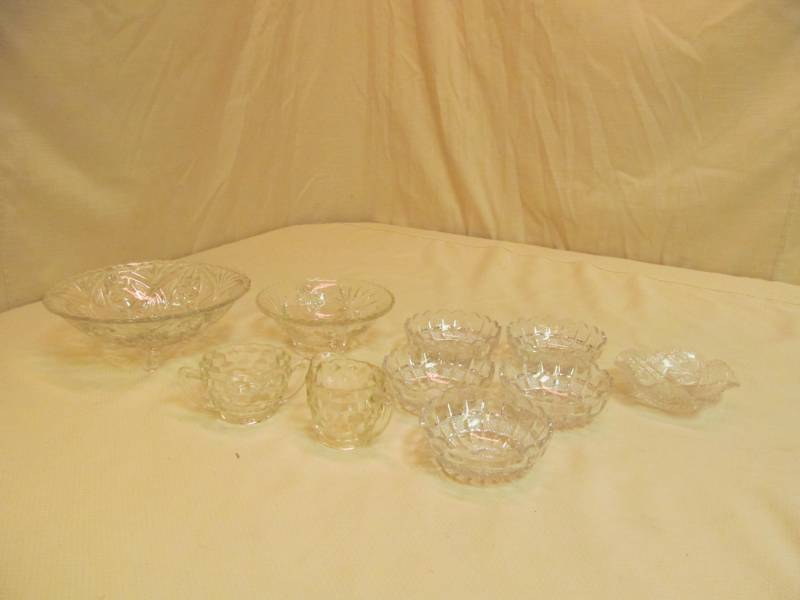 lot 124 image: glass ware