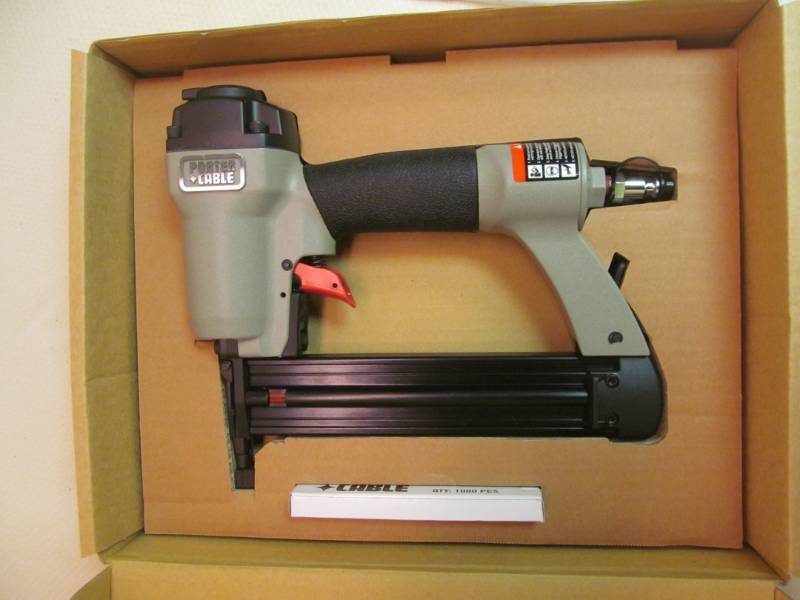 lot 24 image: Porter Cable bread nailer