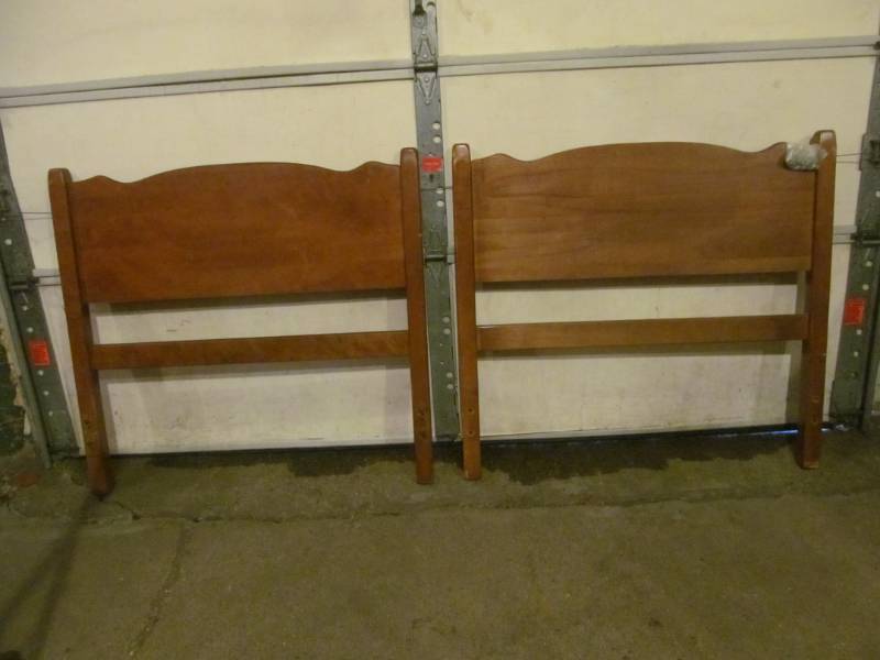 lot 150 image: head board