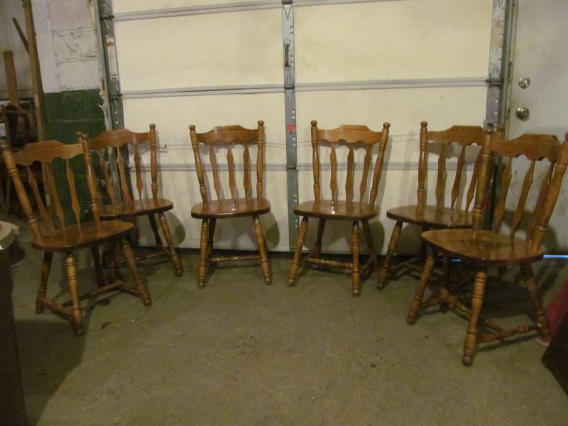 lot 154 image: chairs
