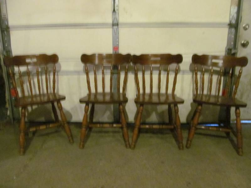 lot 158 image: chairs