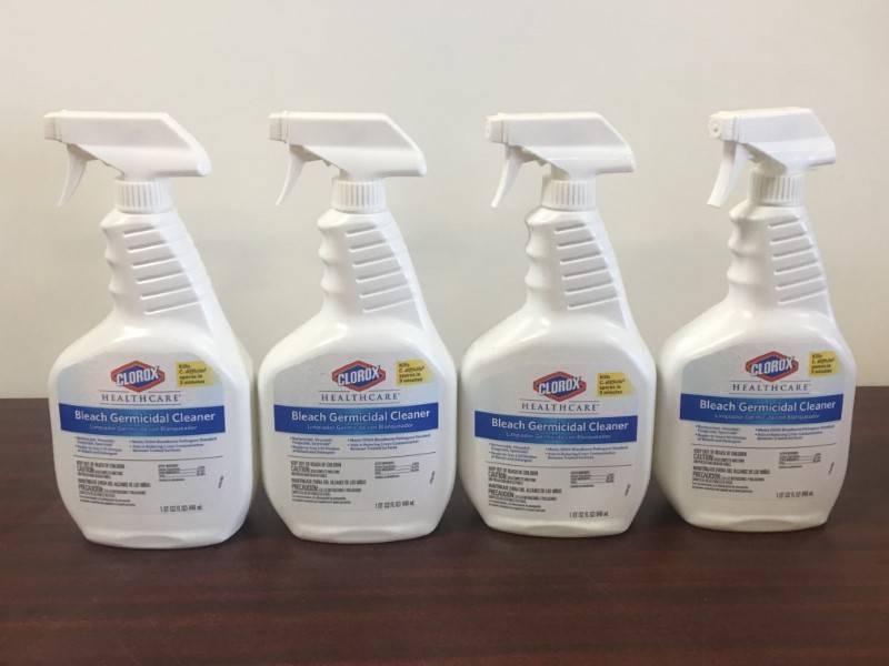 lot 54 image: Clorox Germicidal Cleaner
