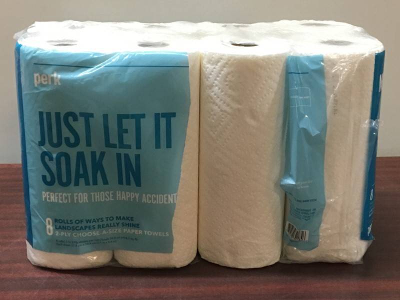lot 9 image: Paper Towels