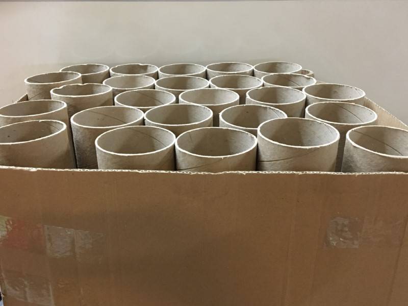 lot 111 image: Mailing Tubes