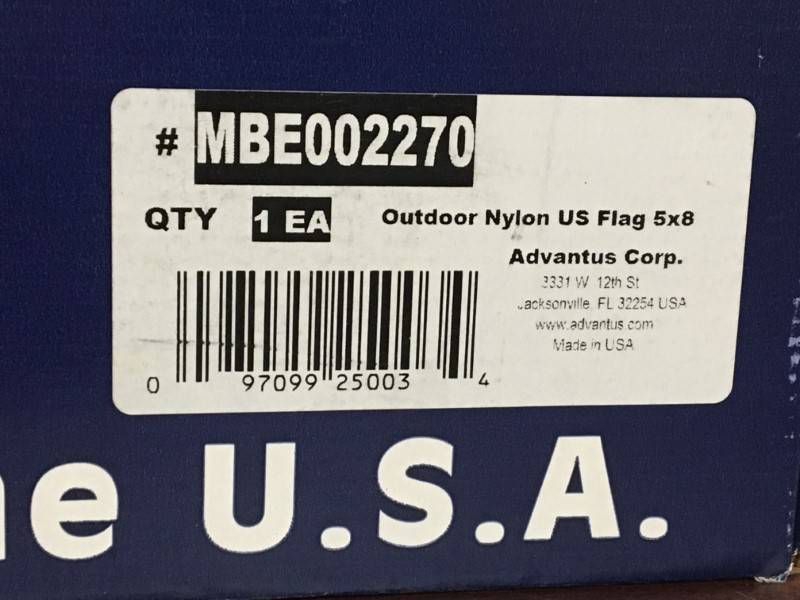 lot 101 image: Large American Flag